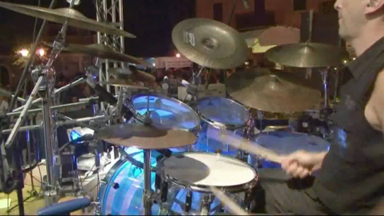 Un bimbo sul leone - Live 2009 - Tributo Adriano Celentano