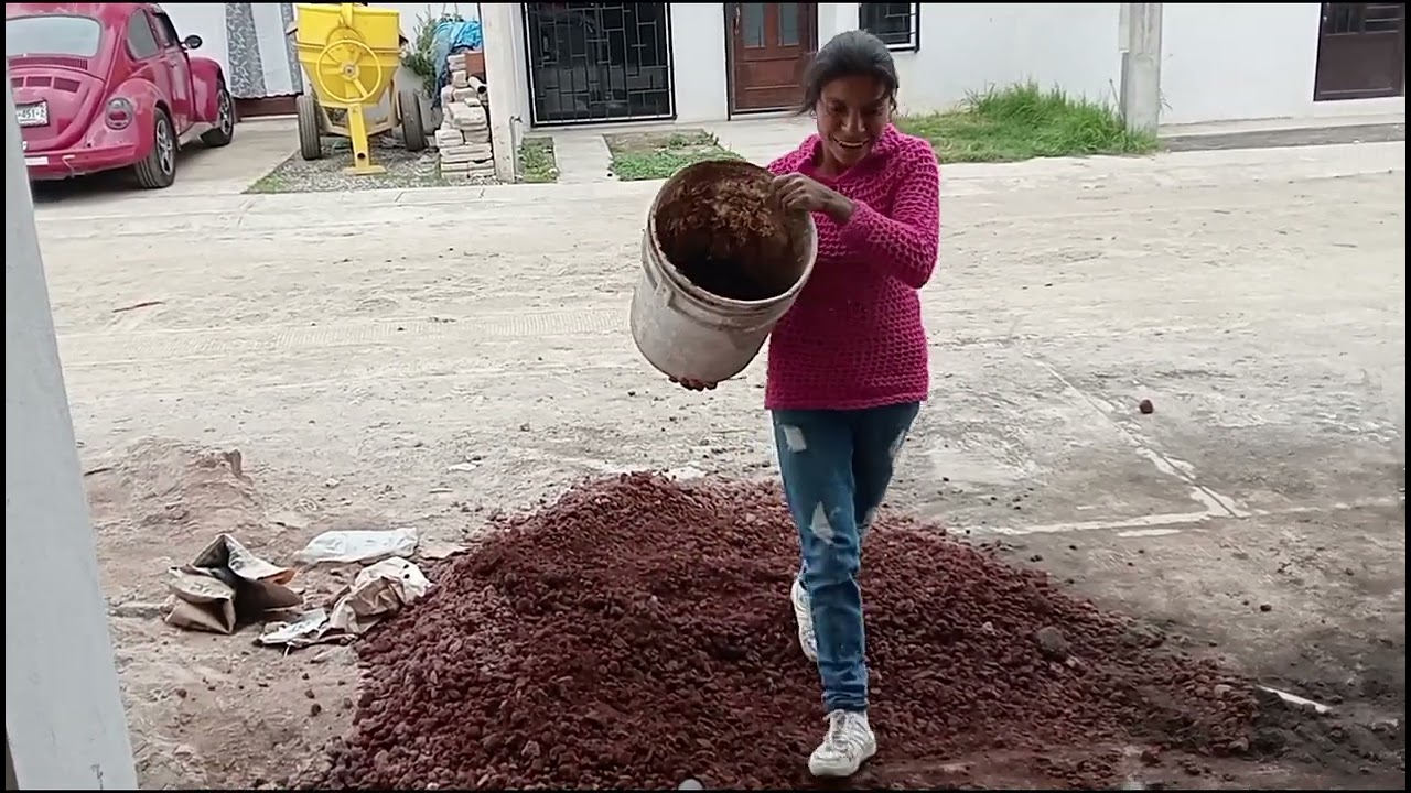 así jalan las mujeres ala construcción