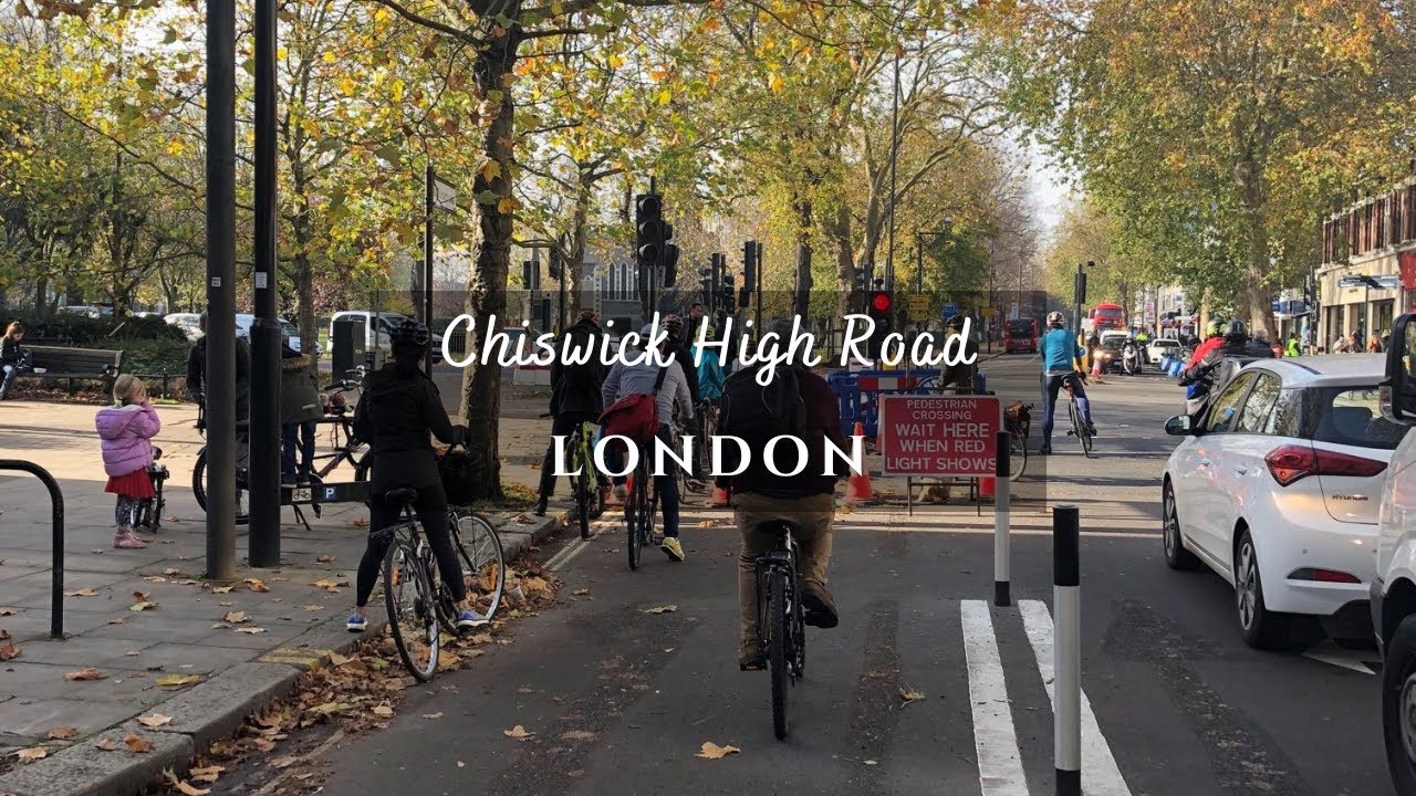 👻 Sunday Afternoon Walk around Chiswick High Road | Lively West London Walk 🎉