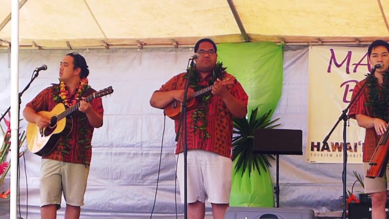 Keauhou, Lumahaʻi  (May Day By The Sea at Hanalei Bay)
