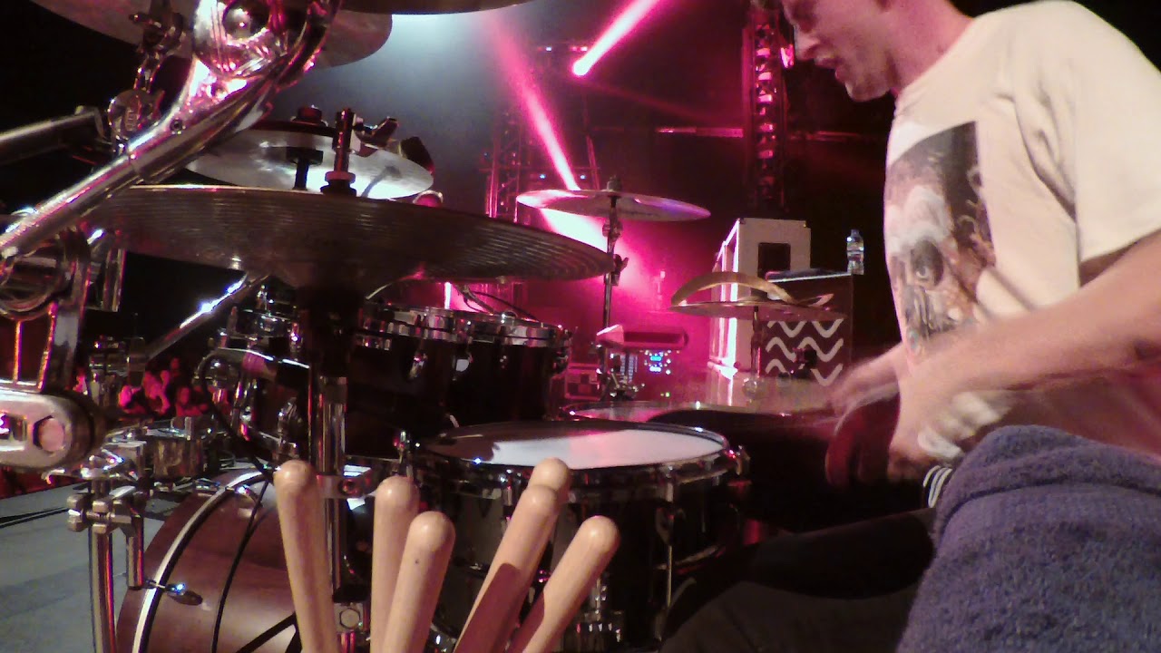 Eddy Thrower - Get Over it live - Lower Than Atlantis