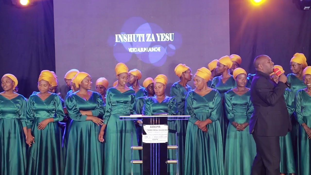 Choir inshutizayesu / uyu mwana azarerwa na nyina Ev NSHINZIRUNGU