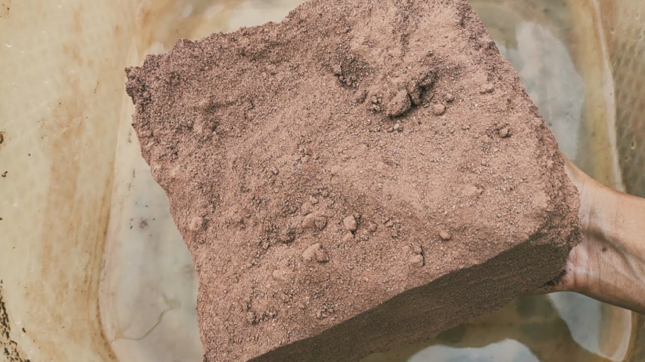 For AS ASMR CHUNKS QUEEN❤️Chunks Series #16 / Pt 1/Pure Reddirt Crumbling and dipping in square Tub