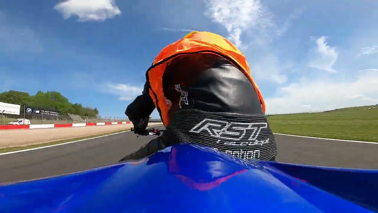 Suzuki Bandit Challenge formula prostocks 14/05 Donington Park race 1 part 1