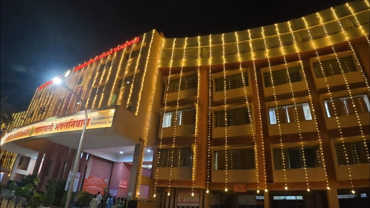 Hotel nhi Aashram hai ye #shirdi #bhaktaniwas #dwarawati #saibabasansthan 