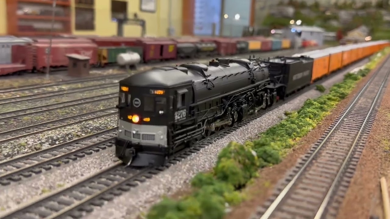 Southern Pacific Cab Forward #4276 Pacific Fruit Express in HO Scale