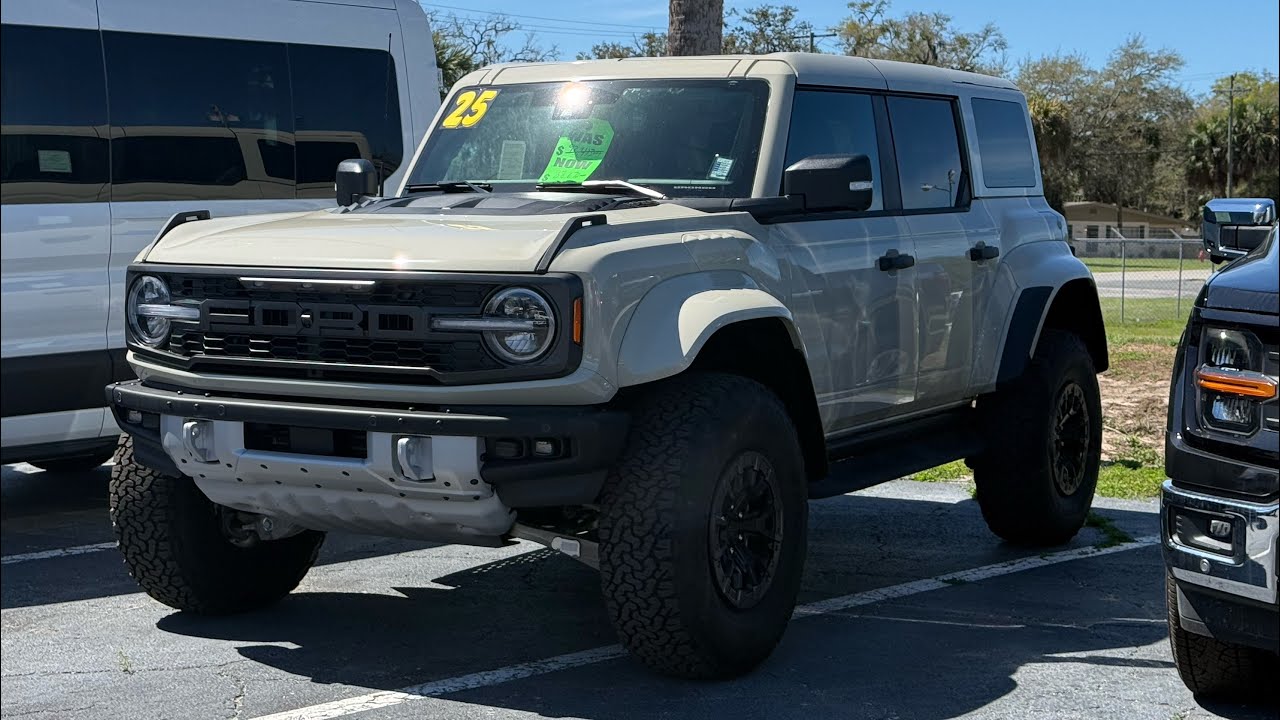 BRAND NEW BRONCO RAPTOR WALK AROUND 😱