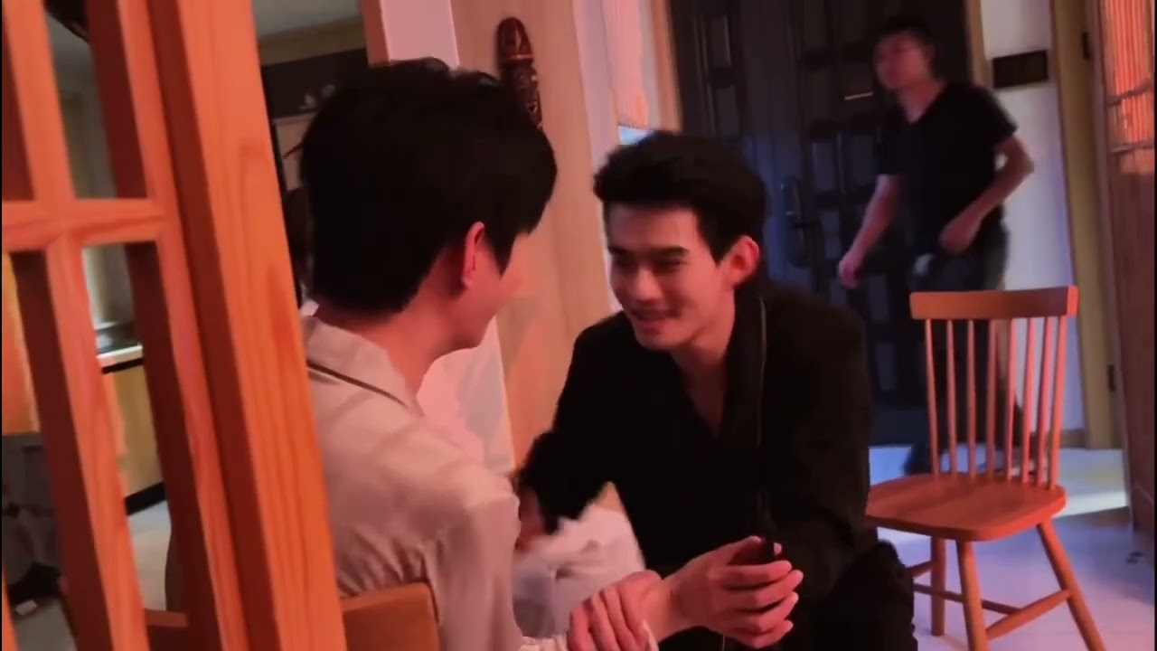 Two cities ☺️🤭There's so happy together.🥰Where is Shulang going 