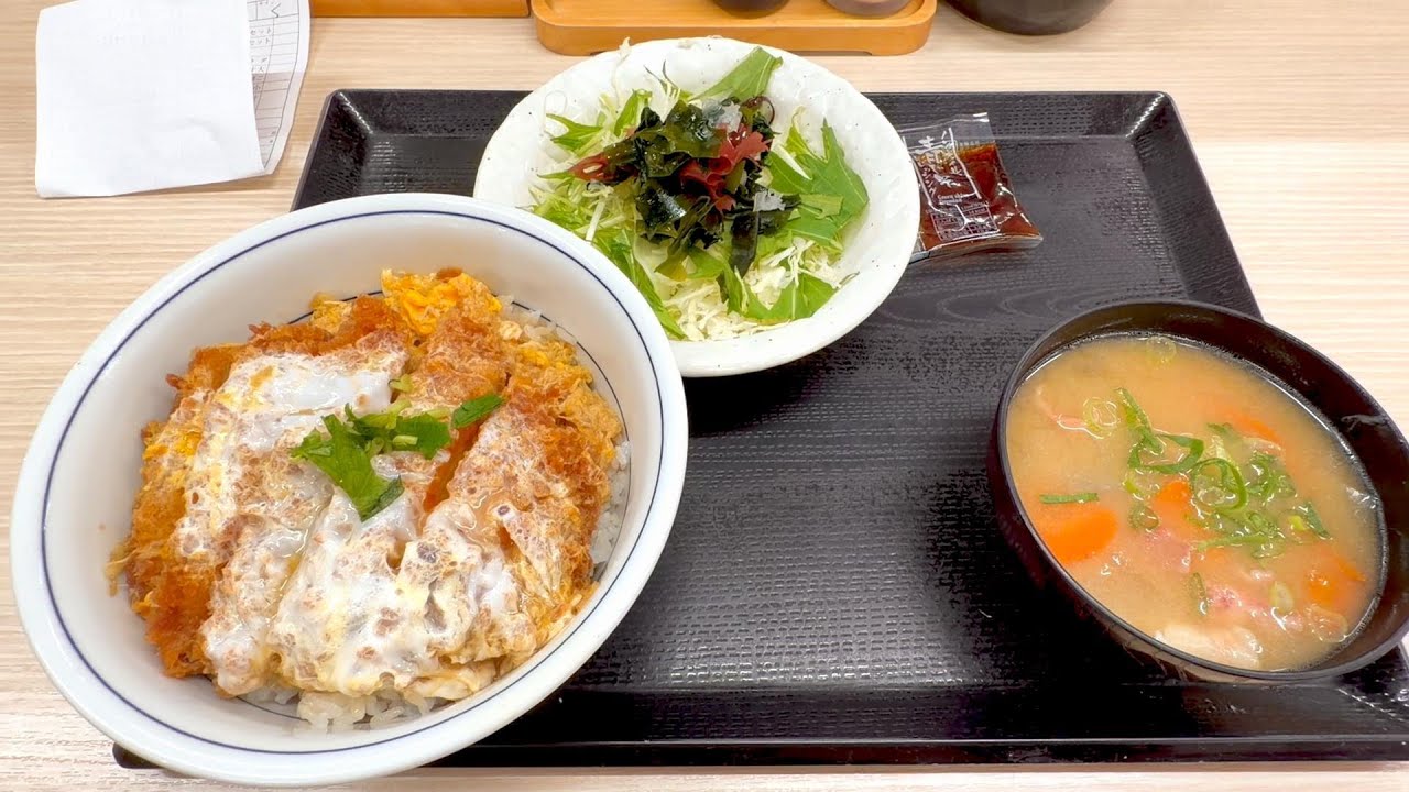 Japanese Salaryman Cheap Dinner at Katsuya | Katsudon + Tonjiru + Salad Set ($6.00 / ¥957)