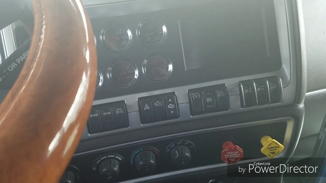 How to remove dash trim in a Icon 900 (w900l)