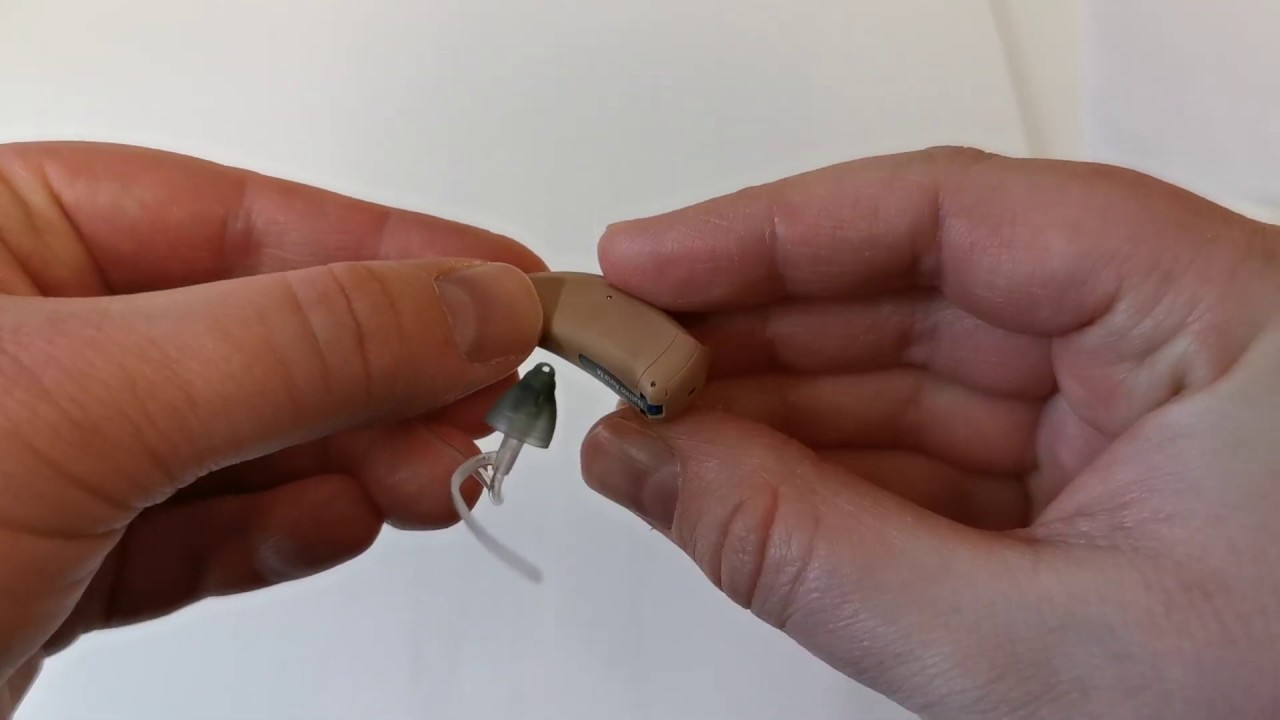 Showing you around your Auto M hearing aid
