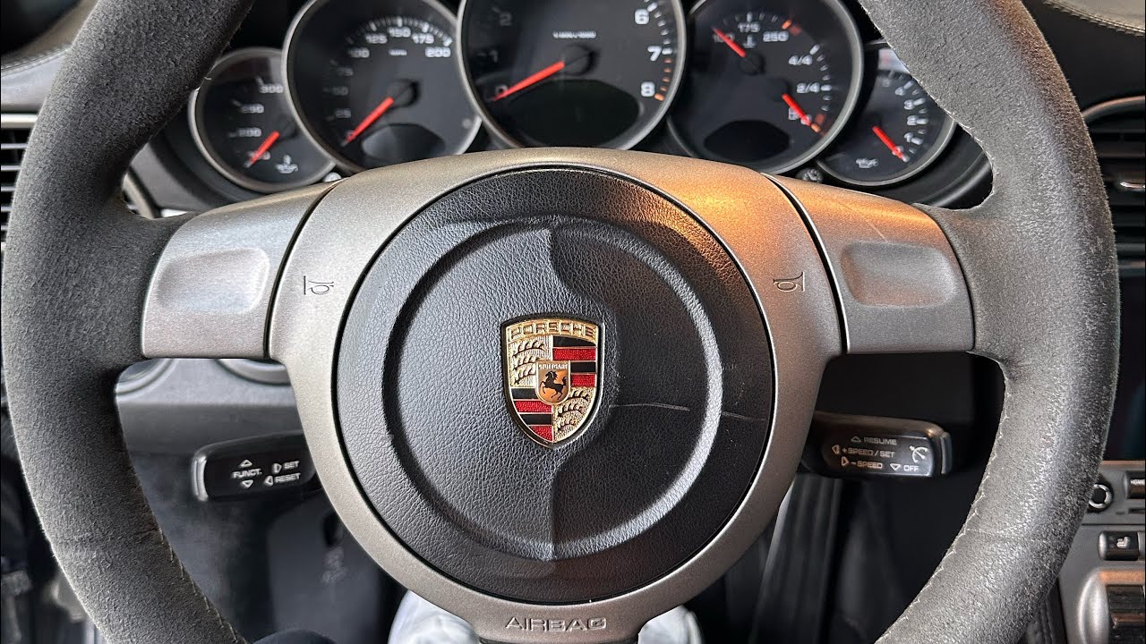 How to clean an Alcantara Steering Wheel