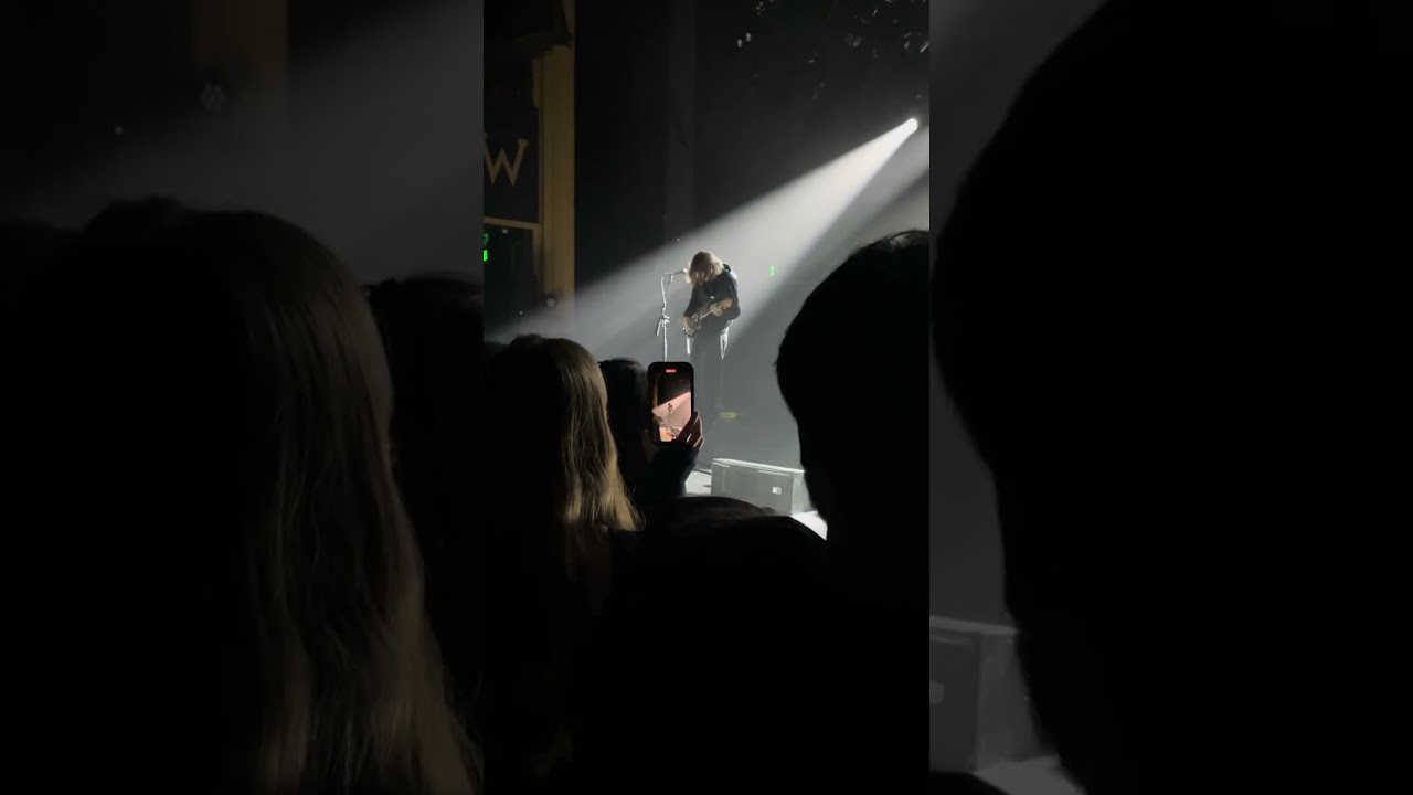 Mk.gee - New Low (4K live in Portland 04/29/2024)