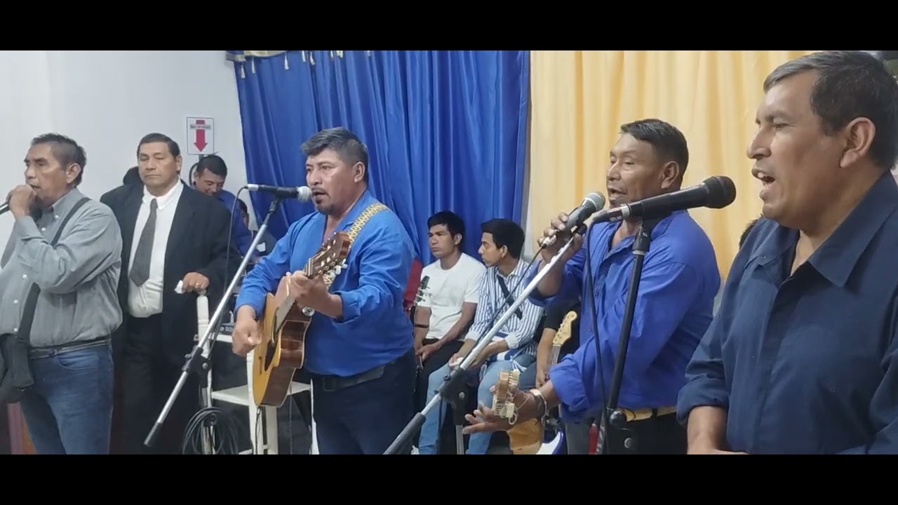 Virgilio Ramírez  cantando con el grupo Eliezer de Roque Sáenz peña Chaco 