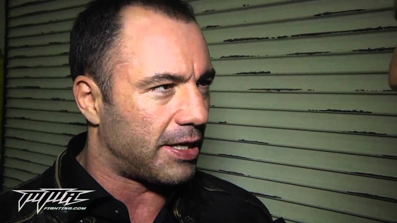 Joe Rogan Recaps UFC on FOX Debut, Surprised Velasquez Didn't Wrestle More