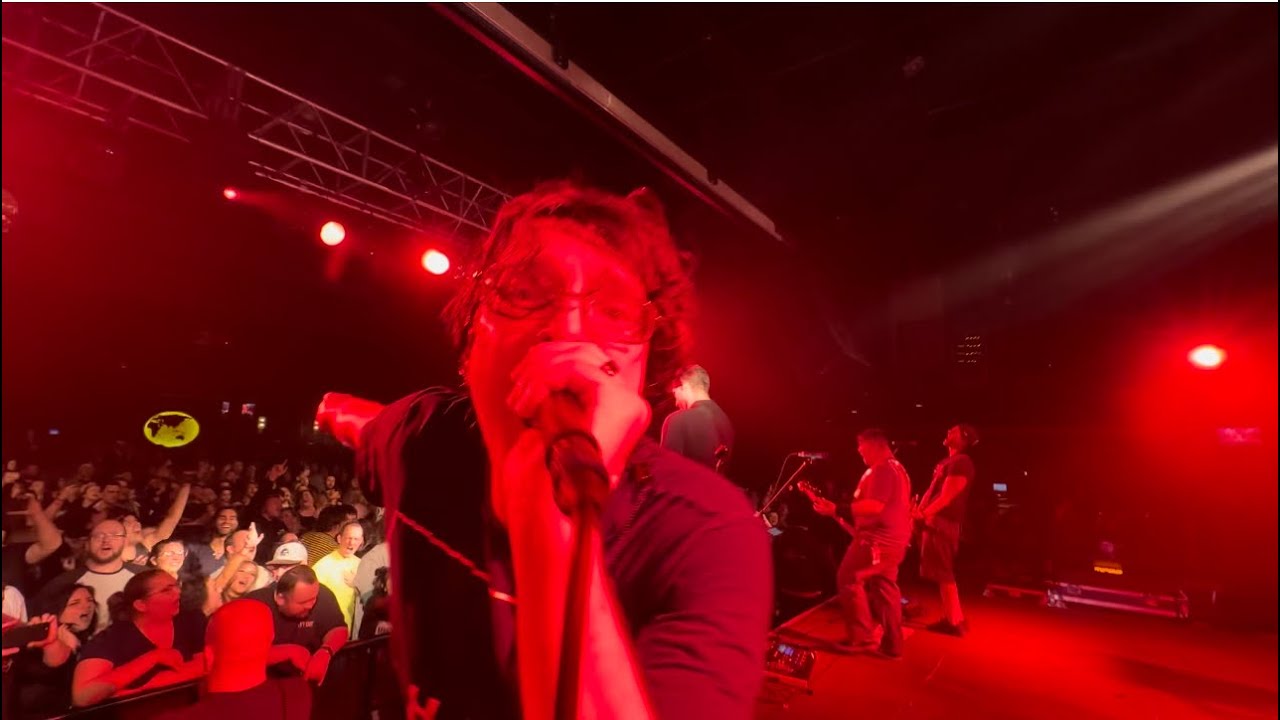 Black Parade / I’m Not OK (Live My Chemical Romance) - The Warped Tour Band at Starland Ballroom