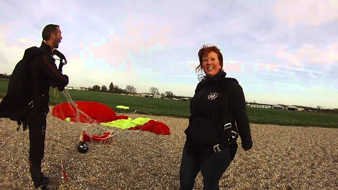 Saut en parachute tandem. Lille Bondues