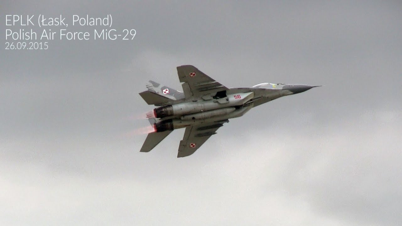Polish Air Force MIG-29 full show at Lask 32nd Air Base