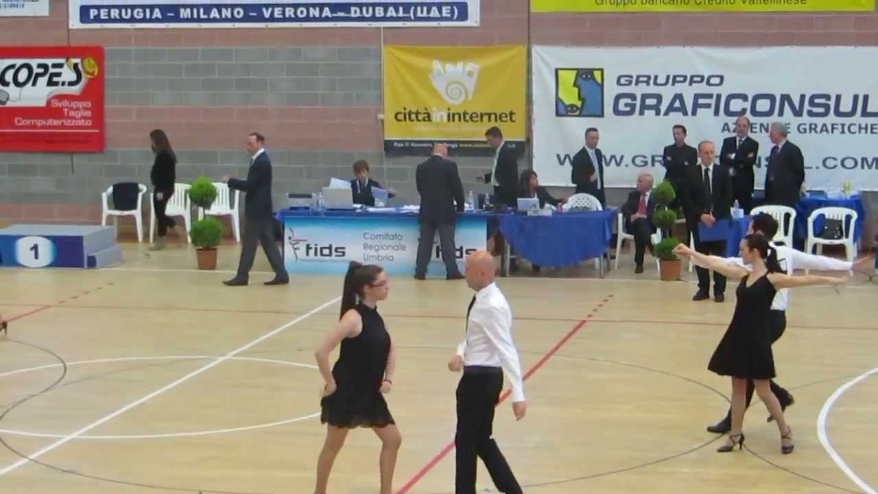 GARA DI BALLO CHA CHA (SAN MARIANO PERUGIA) FEDERICA E NAZZARENO