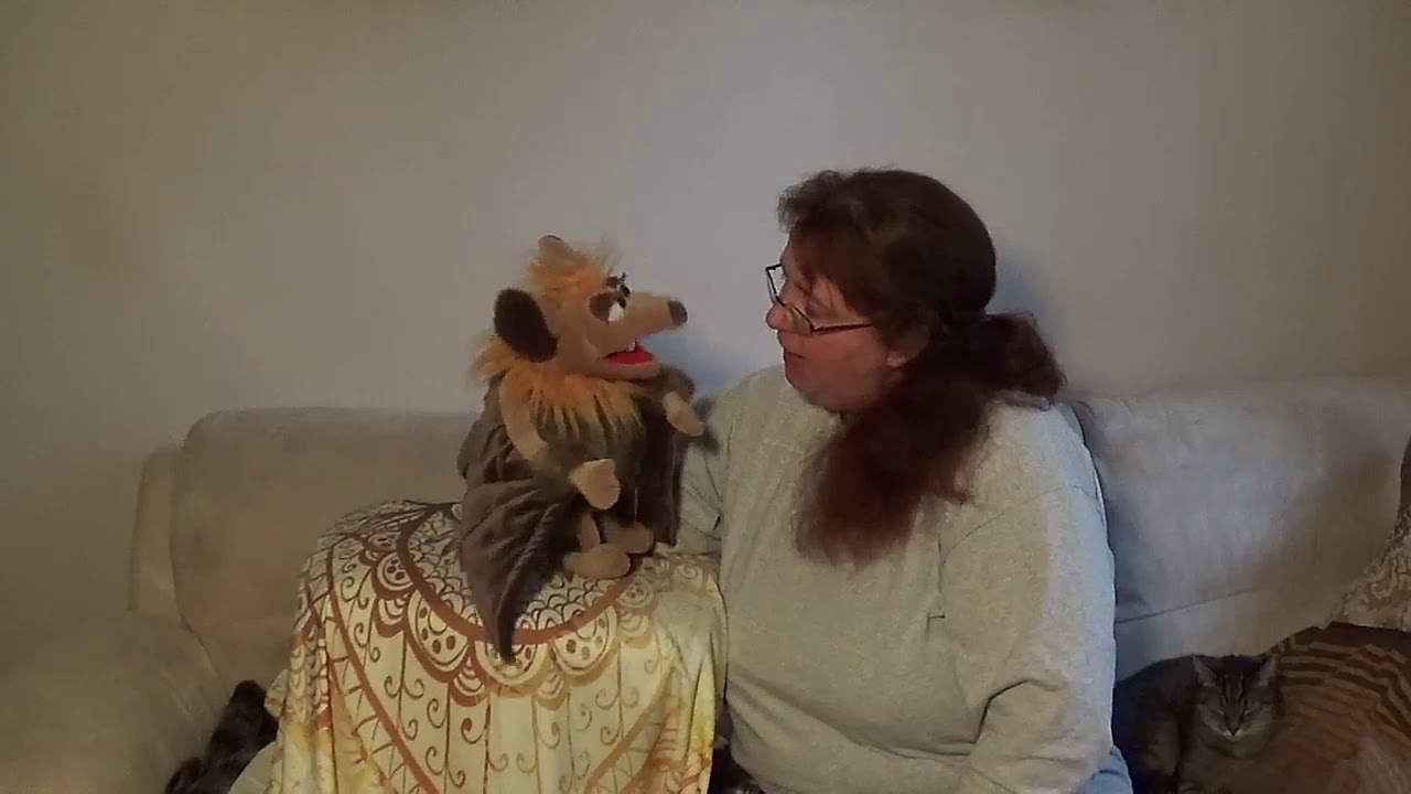 Tamika stellt sich vor. Living Puppets
