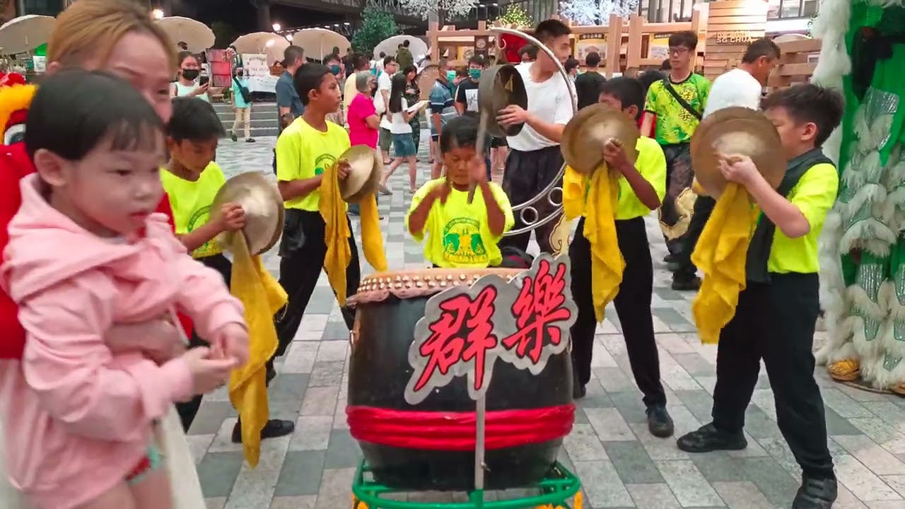 Khuan Loke Kids Drumming Performance (1 Malaysia)