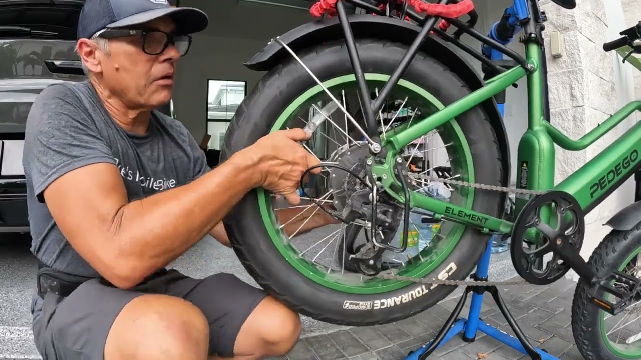 Pedego Element 20x4 E-Bike Tire Blowout? Watch Us Install a CST Premium Torrance!