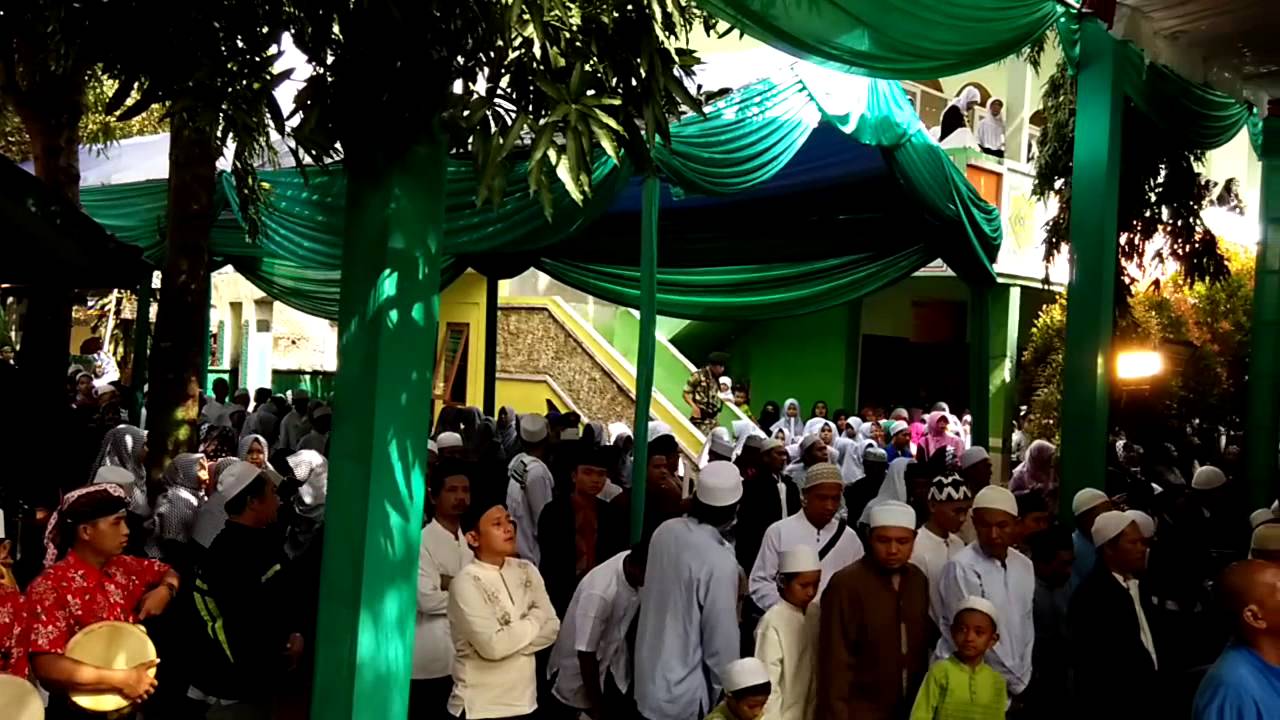 Mahalul Qiyam Maulid Agung Ponpes Alhusainy