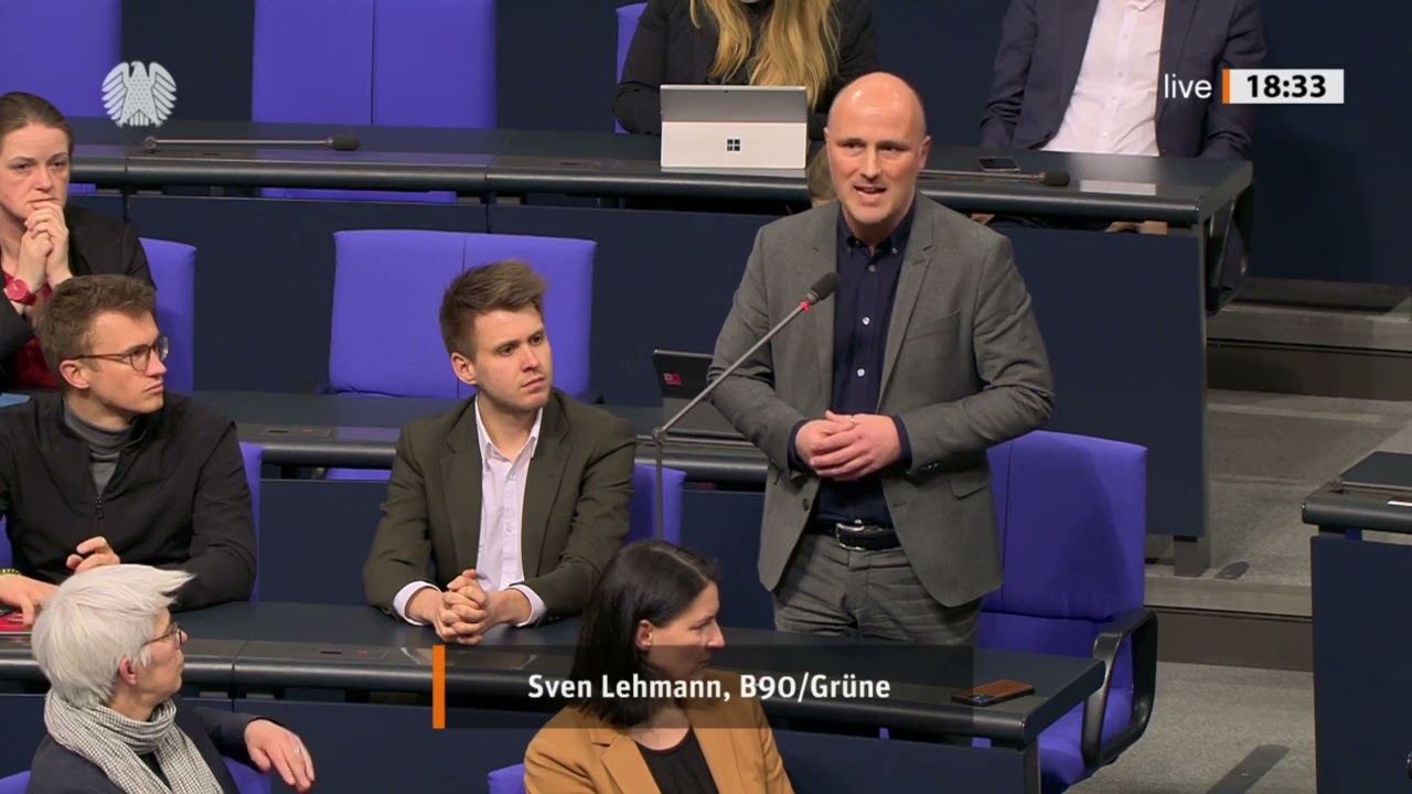 Gesetz zur Demokratieförderung in erster Lesung