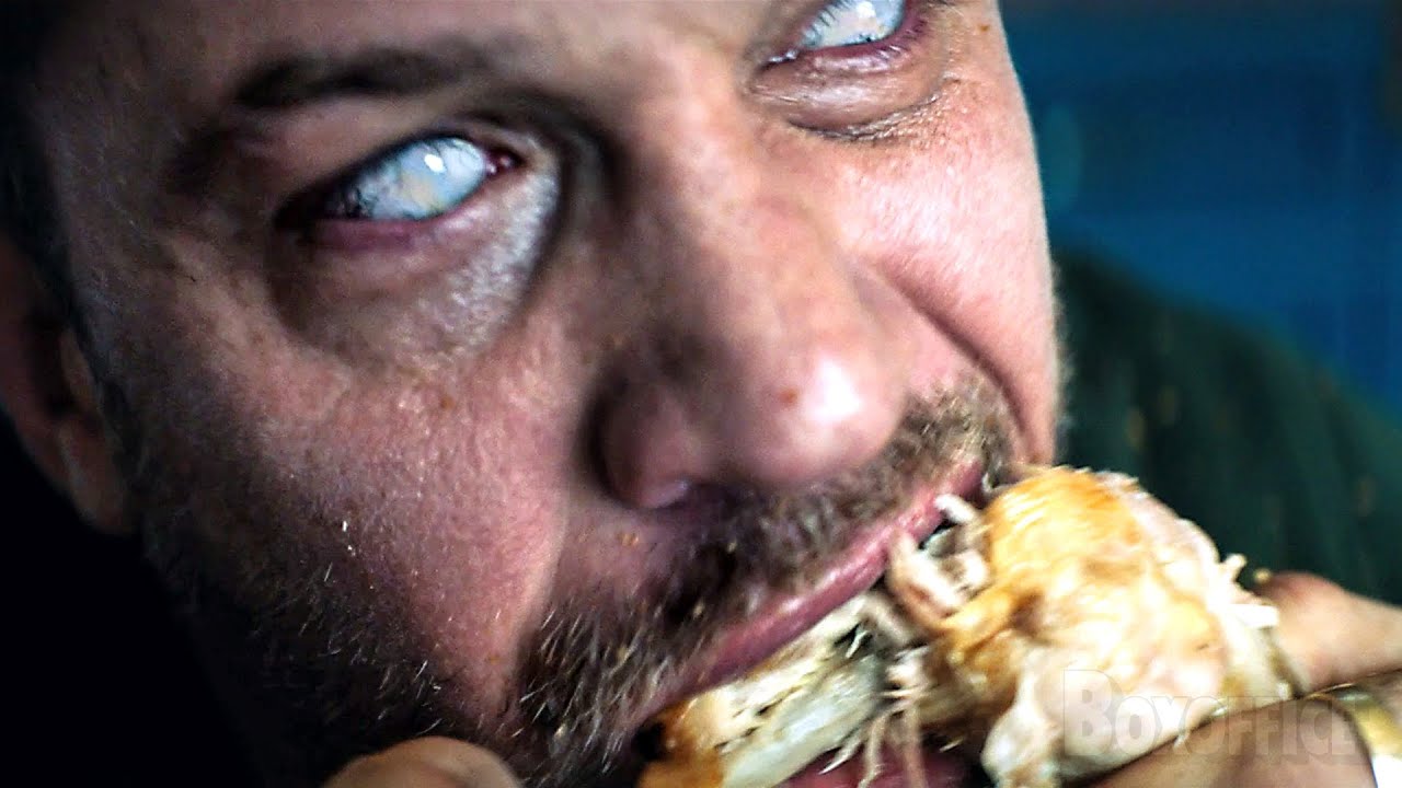 エディはヴェノムのスーパーパワーを発見する | ヴェノム | 映画シーン