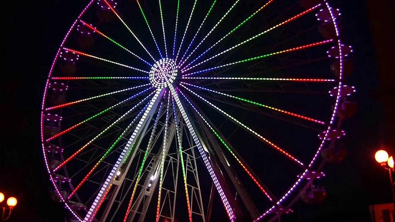 Das Riesenrad bei Nacht