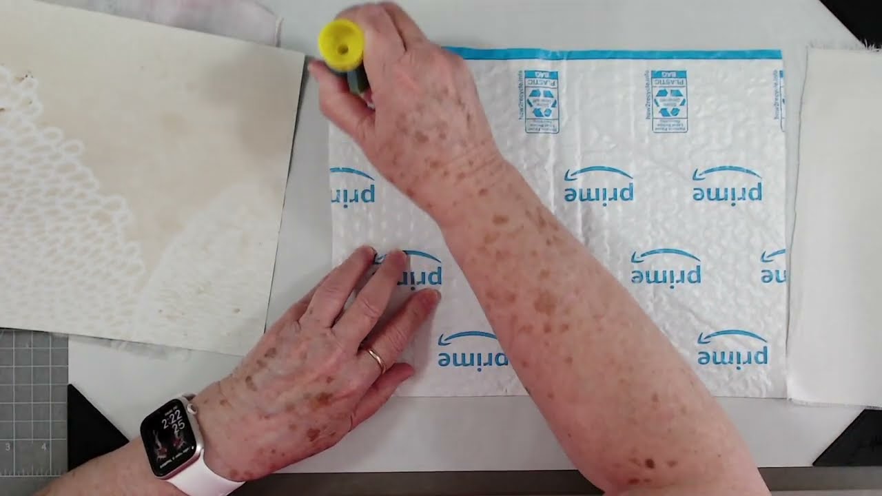 HOW TO MAKE JOURNAL COVERS USING BUBBLE MAILERS