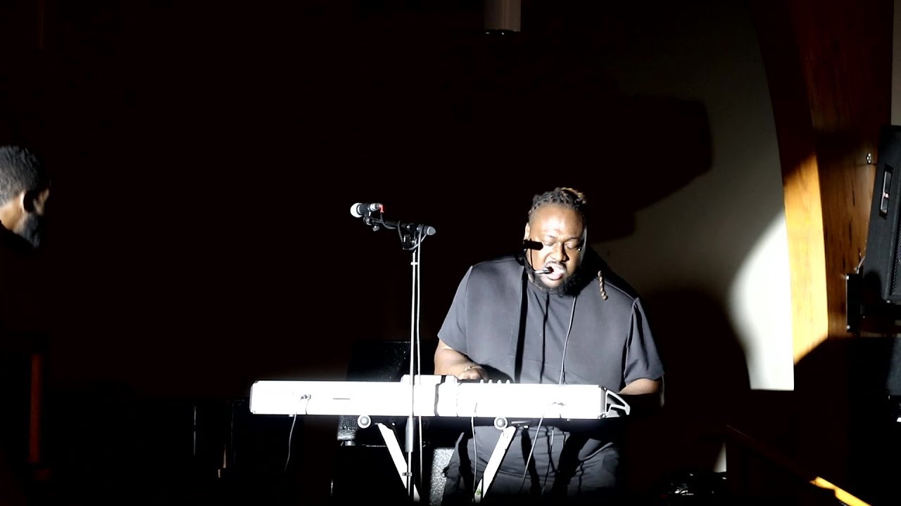 Jevon Duval Hill - Vocorder Solo - Tye Tribbett The Bloody Win Tour in Austin, Tx