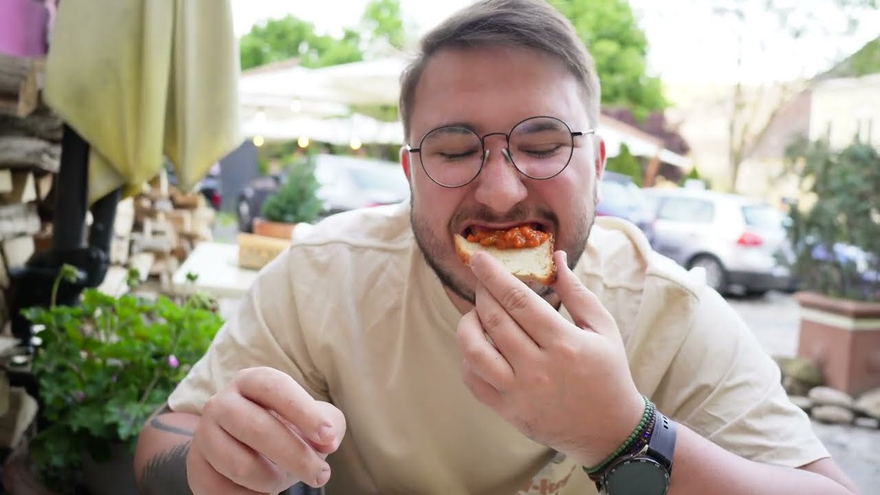 AM AJUNS IN SIGHISOARA•CARNE LA GARNITA•CIORBA DE BURTA SI PIZZA