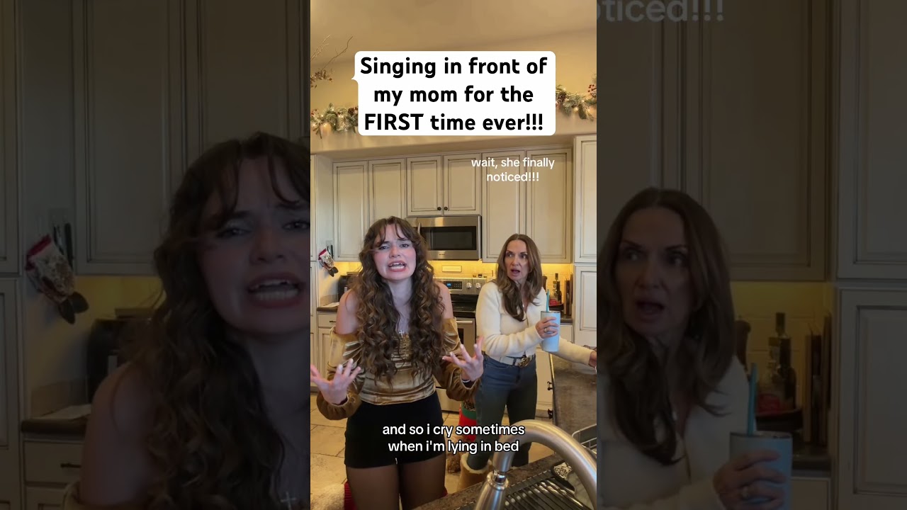 i can&rsquo;t believe my dog started singing&hellip;. #singer #singing #live #cover #whatsup #fournonblondes