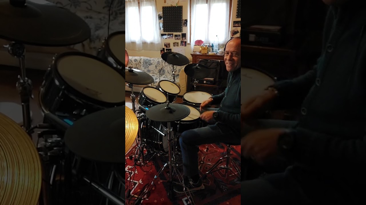 Svalutation  A.CELENTANO Drumcover Mauro il batterista del Trasimeno