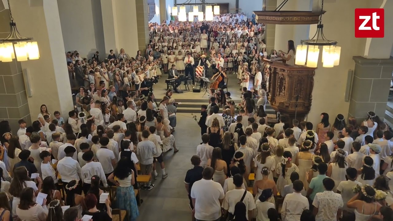 Zofinger Schulkinder singen das Kinderfestlied 2025