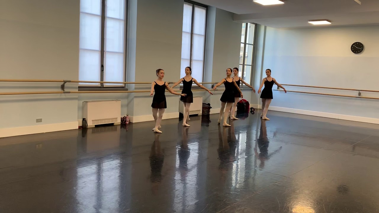 Adagio 5th Class Ballet Academy -Accademia Ucraina di Balletto