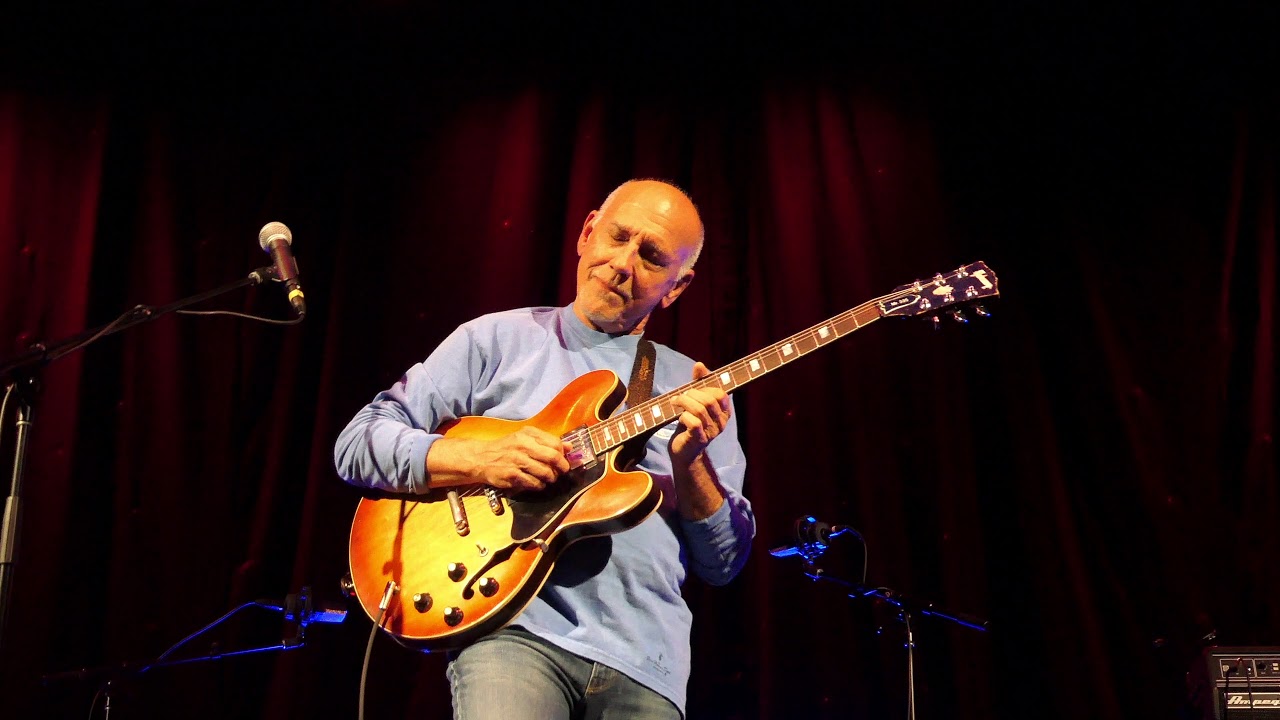Larry Carlton - 10 P.M.
