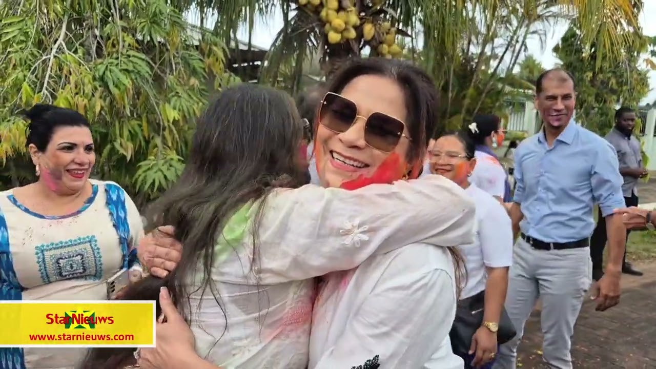 Bij de ambassadeur van India: