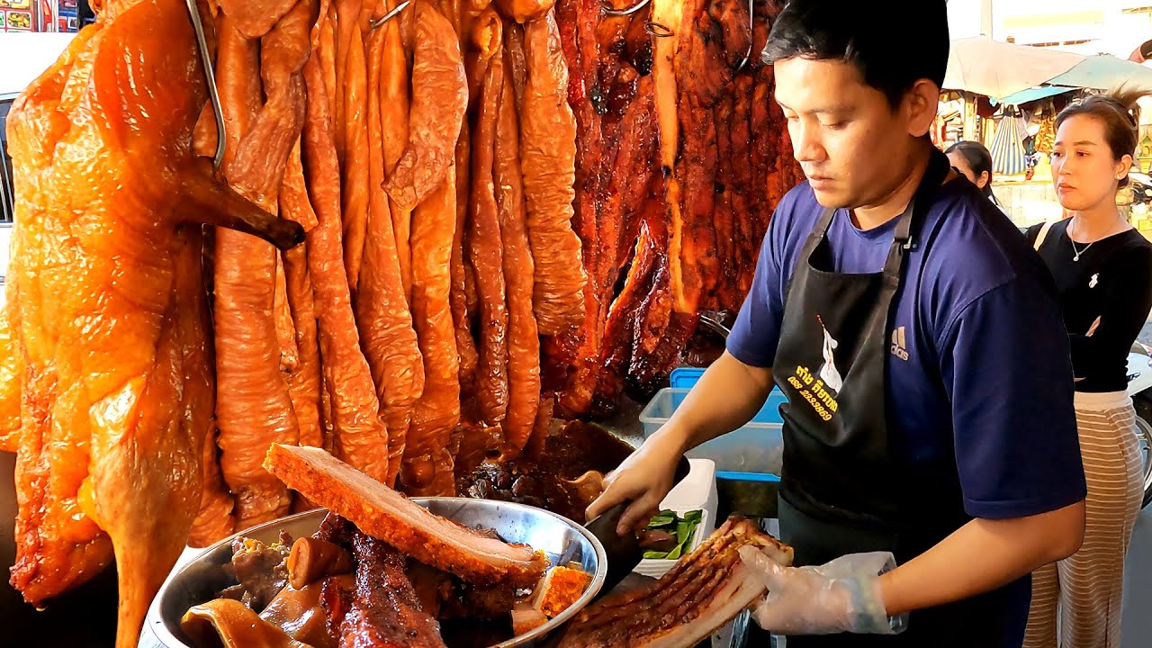 The Juiciest! Wall of Pork Chops Chopping! Cambodian Street Food