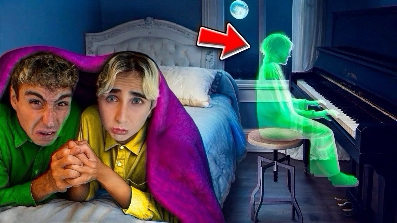 MY BOYFRIEND’S PIANO STARTED PLAYING BY ITSELF…😰 *SCARY*