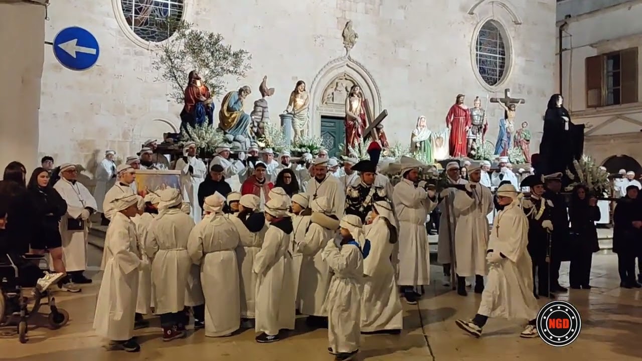 Marcia Funebre Mamma Banda di Noci Sgobba 24/3/24 Noci Processione Misteri