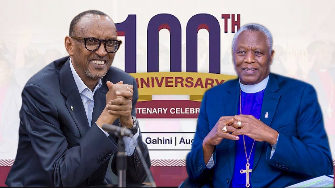 Perezida KAGAME Paul.Yashimiye umuyobozi wa EAR/Archbishop Rev.Dr.Laurent MBANDA kumikoranire myiza