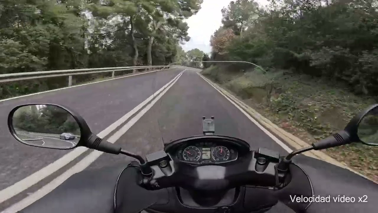Música y Curvas en Moto