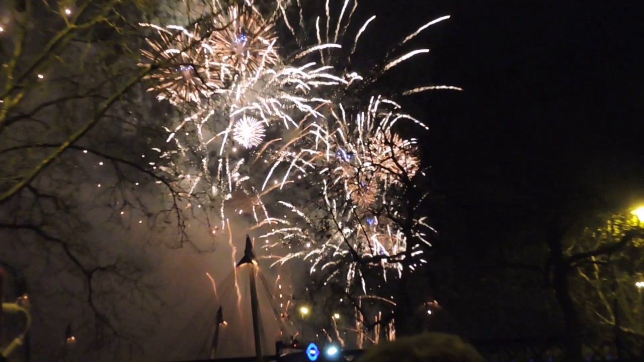 London Eye Fireworks 2016-17 from Red Area on the Embankment