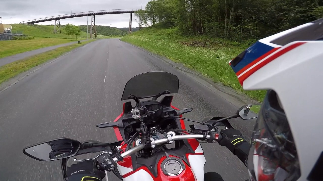 Plassering i sving p&aring; smale og brede veier - for MC!