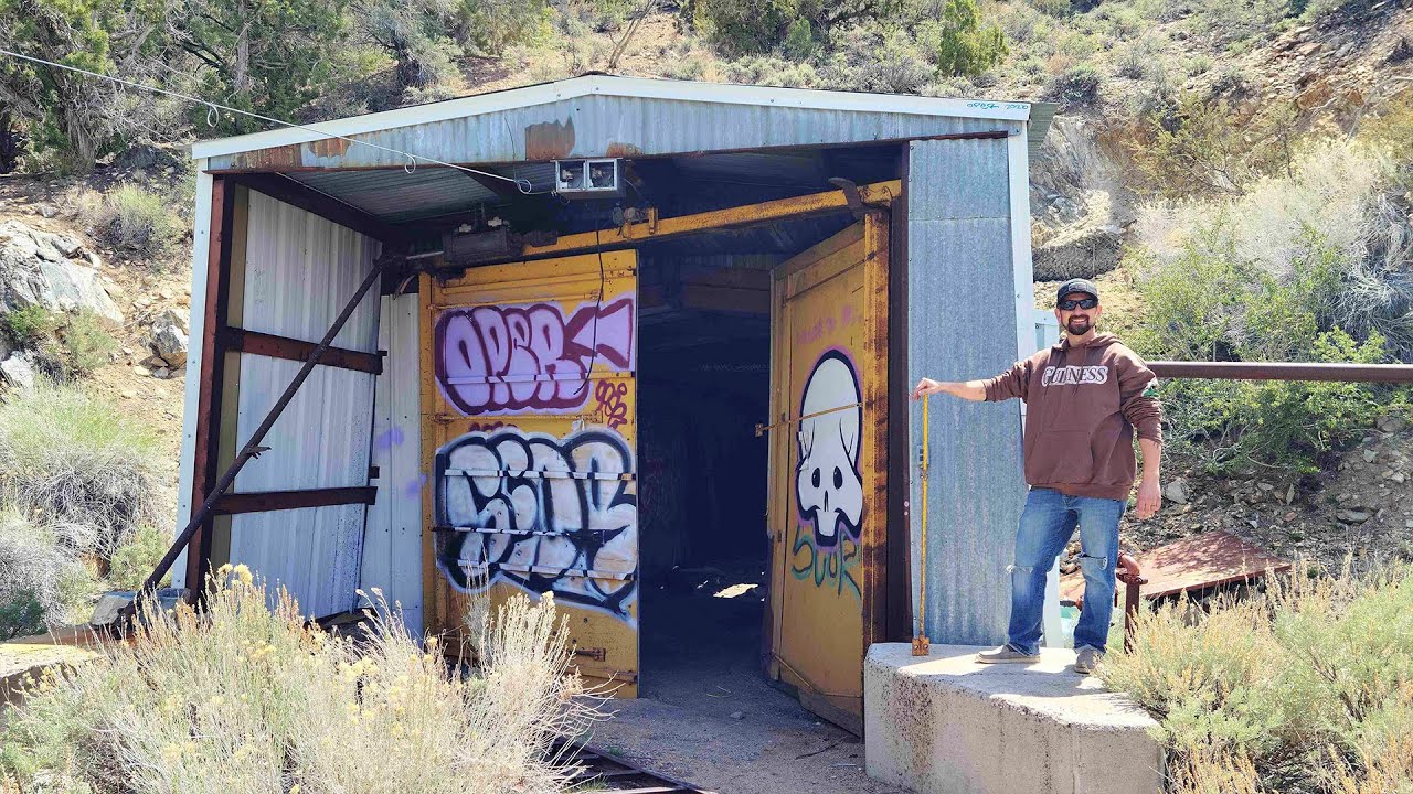 Exploring Huge Forbidden Mine Site Deep in the Desert...  #explore #abandoned #desert #adventure