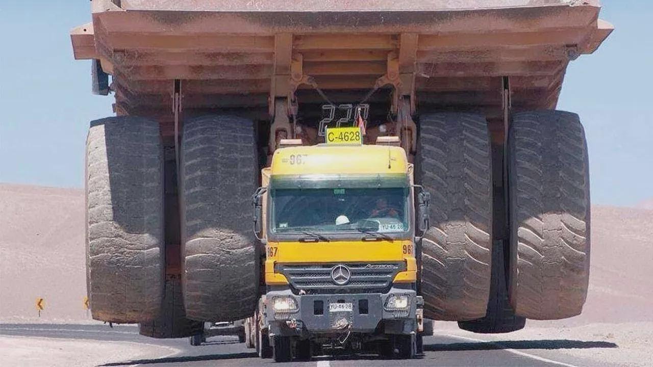 Der zweitgr&ouml;&szlig;te Lkw der Welt: Caterpillar 797F im Check
