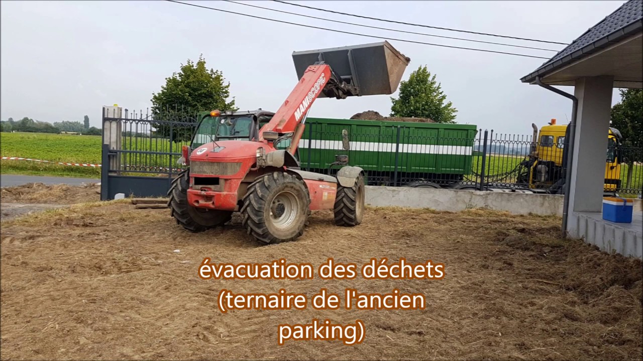 terrassement nivellement du terrain mini pelle et motoculteur, semis de gazon à l'engazonneuse