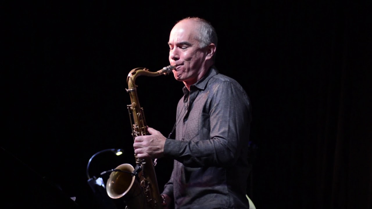 Alain Bradette - Promenade Sur St Denis